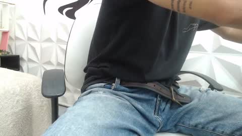 Snapshot of adam_evehotroom chatting on 02-13-25, 11:58 adam_evehotroom online show from 02-13-25, 11:58