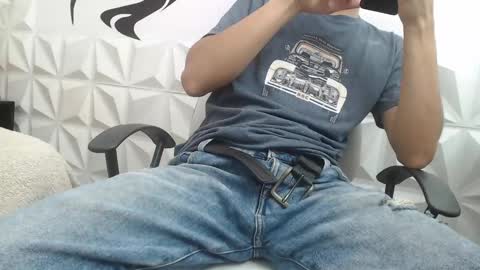 Snapshot of adam_evehotroom chatting on 02-17-25, 02:09 adam_evehotroom online show from 02-17-25, 02:09