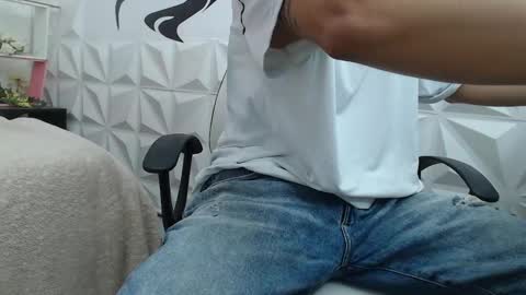 Snapshot of adam_evehotroom chatting on 02-22-25, 06:08 adam_evehotroom online show from 02-22-25, 06:08