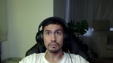 Snapshot of adam_evehotroom chatting on 10-07-25, 03:25 adam_evehotroom online show from 10-07-25, 03:25