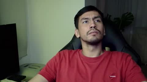Snapshot of adam_evehotroom chatting on 10-20-25, 03:29 adam_evehotroom online show from 10-20-25, 03:29