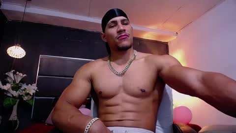 adam_fit19cm online show from 09-24-25, 01:47