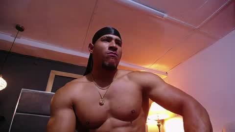adam_fit19cm online show from 04-07-26, 02:28
