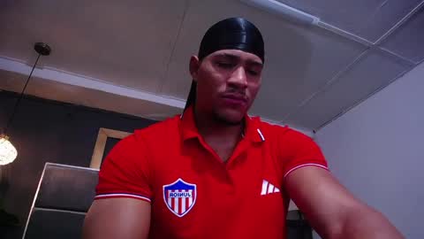 adam_fit19cm online show from 06-03-26, 02:08