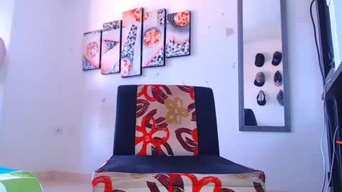 Snapshot of adam_hot11 chatting on 01-12-25, 08:57 adam hot11 online show from 01-12-25, 08:57