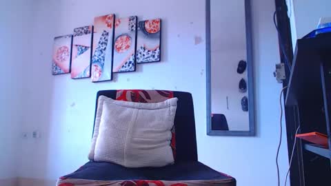 Snapshot of adam_hot11 chatting on 01-15-25, 09:41 adam hot11 online show from 01-15-25, 09:41