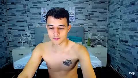 Snapshot of adam_hot11 chatting on 10-06-25, 07:44 adam hot11 online show from 10-06-25, 07:44