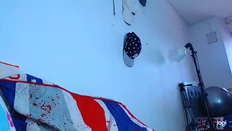 Snapshot of adam_hot11 chatting on 11-15-25, 09:11 adam hot11 online show from 11-15-25, 09:11