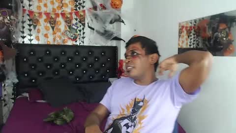 adam_morgan2 online show from 10-22-25, 07:19