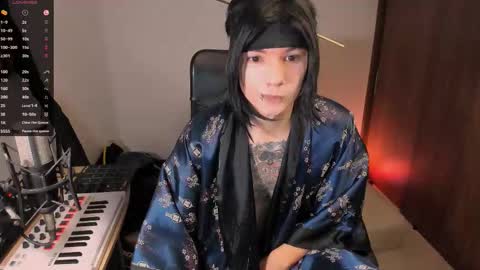 Snapshot of adam_rocket chatting on 10-12-25, 01:48  Adam online show from 10-12-25, 01:48