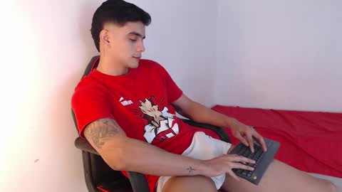 Snapshot of adama_soa chatting on 09-27-25, 04:06 Hello guys excuse my absence I will be absent for several days for health reasons I hope you understand thank you very much. online show from 09-27-25, 04:06