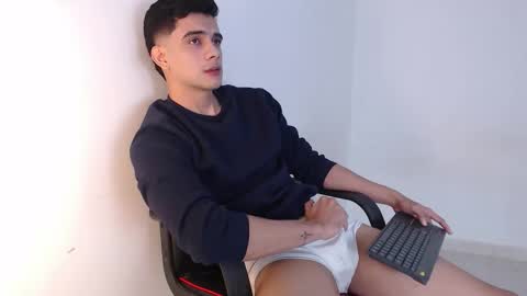 Snapshot of adama_soa chatting on 10-09-25, 05:49 Hello guys excuse my absence I will be absent for several days for health reasons I hope you understand thank you very much. online show from 10-09-25, 05:49