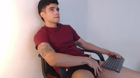 Snapshot of adama_soa chatting on 11-03-25, 05:31 Hello guys excuse my absence I will be absent for several days for health reasons I hope you understand thank you very much. online show from 11-03-25, 05:31