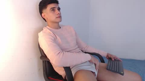 Snapshot of adama_soa chatting on 11-07-25, 09:42 Hello guys excuse my absence I will be absent for several days for health reasons I hope you understand thank you very much. online show from 11-07-25, 09:42