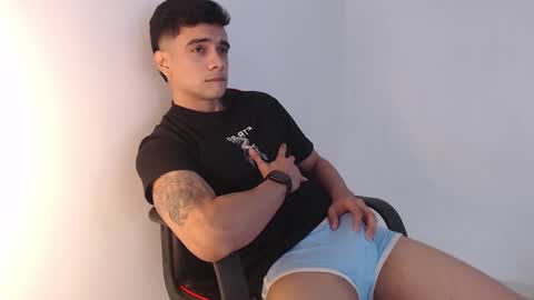 Snapshot of adama_soa chatting on 11-22-25, 04:55 Hello guys excuse my absence I will be absent for several days for health reasons I hope you understand thank you very much. online show from 11-22-25, 04:55