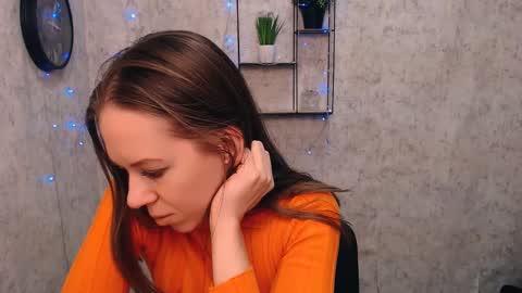 Snapshot of adamais_ chatting on 02-10-25, 12:39 adamais_ online show from 02-10-25, 12:39