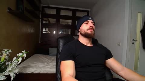 Snapshot of adamjameson chatting on 02-21-25, 06:07 AdamJameson online show from 02-21-25, 06:07