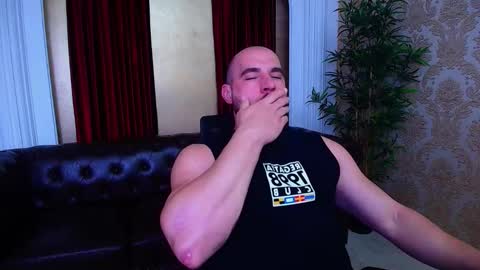 Snapshot of adamjameson chatting on 10-16-25, 04:46 AdamJameson online show from 10-16-25, 04:46