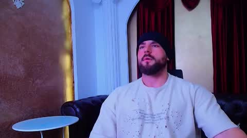 Snapshot of adamjameson chatting on 10-18-25, 04:37 AdamJameson online show from 10-18-25, 04:37