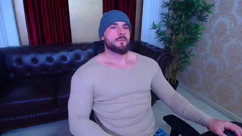 Snapshot of adamjameson chatting on 11-04-25, 06:01 AdamJameson online show from 11-04-25, 06:01