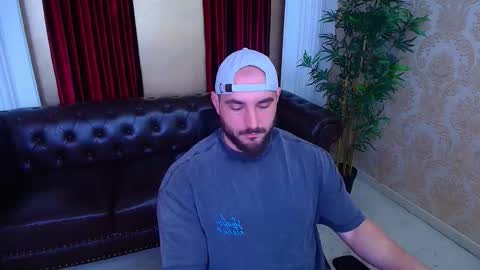 Snapshot of adamjameson chatting on 11-06-25, 06:25 AdamJameson online show from 11-06-25, 06:25