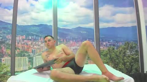 Snapshot of adammendoza34 chatting on 07-11-26, 02:58 adammendoza34 online show from 07-11-26, 02:58