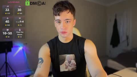 Snapshot of adampolerno chatting on 06-12-26, 12:31 Hi Im Adam Glad to see u here 3 And its my first day online show from 06-12-26, 12:31