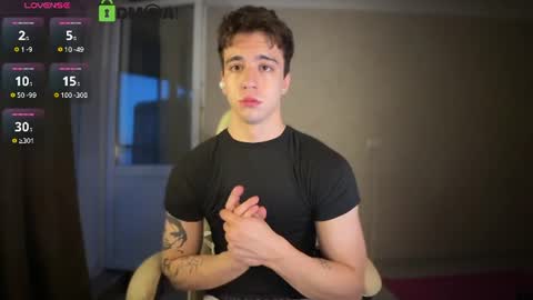 Hi Im Adam Glad to see u here 3 And its my first day online show from 07-10-26, 11:40