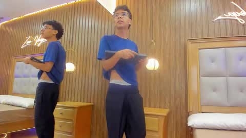 Adams Bobby online show from 03-12-26, 11:49