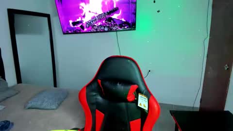 Snapshot of adams_collins chatting on 09-26-25, 11:20 Adams online show from 09-26-25, 11:20