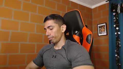 Adan Sin online show from 01-18-25, 02:44