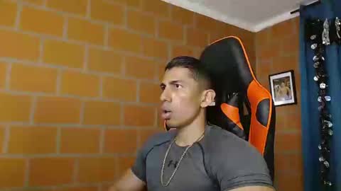 Adan Sin online show from 02-22-25, 07:25