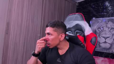 Adan Sin online show from 10-22-25, 04:07