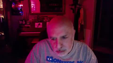 Snapshot of add_me_2 chatting on 12-15-25, 07:56 add_me_2 online show from 12-15-25, 07:56