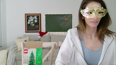 Snapshot of addieroseone chatting on 12-20-24, 03:03 Addison Rose I am currently away for the holiday weekend. Streams start again on 1242024. Enjoy the holiday online show from 12-20-24, 03:03