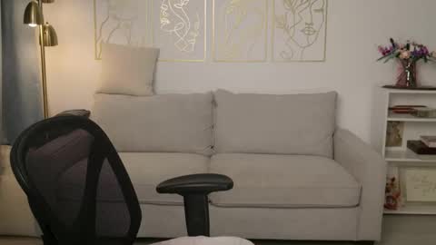 Addison Rose  I am currently away for the holiday weekend. Streams start again on 1242024. Enjoy the holiday online show from 03-21-26, 01:32