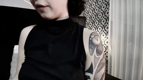 Ade  online show from 10-25-25, 08:03