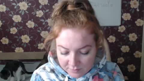 Snapshot of adel_redhead_ chatting on 06-07-26, 06:44 Adel online show from 06-07-26, 06:44
