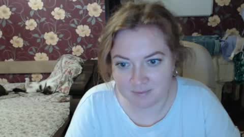Snapshot of adel_redhead_ chatting on 08-03-26, 08:12 Adel online show from 08-03-26, 08:12
