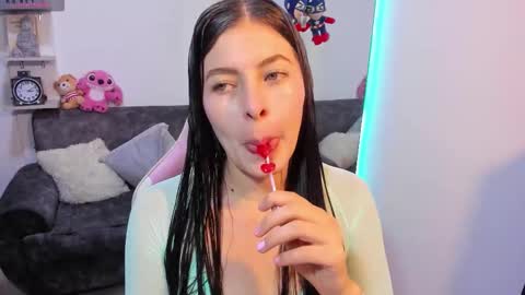 Adela Parker  online show from 10-25-25, 08:14