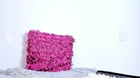 Snapshot of adelarangel chatting on 12-26-24, 09:04 Adela Rangel START Mon to Sat from 3pm - 9pm COL time online show from 12-26-24, 09:04