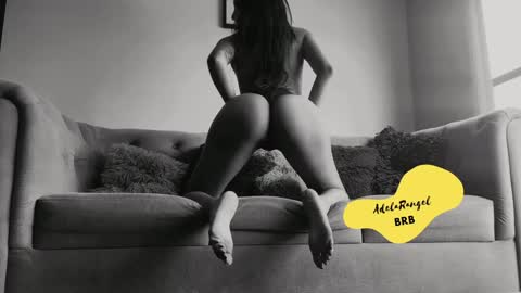 Snapshot of adelarangel chatting on 01-16-25, 10:34 Adela Rangel START Mon to Sat from 3pm - 9pm COL time online show from 01-16-25, 10:34