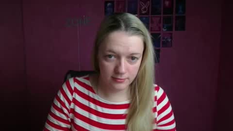 Snapshot of adele_missu chatting on 11-19-25, 12:16 Adele online show from 11-19-25, 12:16