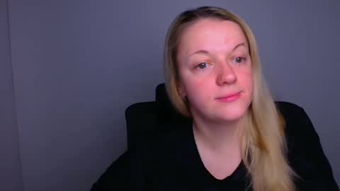 Snapshot of adele_missu chatting on 11-22-25, 12:37 Adele online show from 11-22-25, 12:37