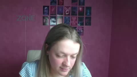 Snapshot of adele_missu chatting on 11-28-25, 07:27 Adele online show from 11-28-25, 07:27