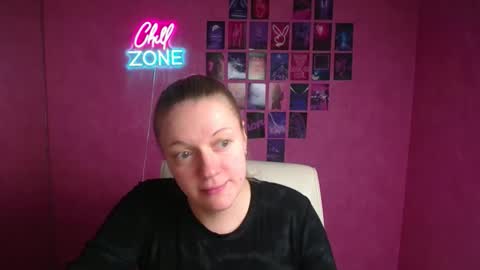 Snapshot of adele_missu chatting on 12-05-25, 06:48 Adele online show from 12-05-25, 06:48