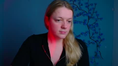 Snapshot of adele_missu chatting on 12-14-25, 01:27 Adele online show from 12-14-25, 01:27