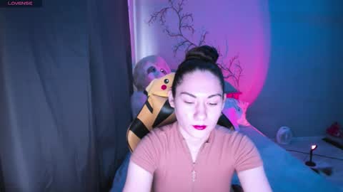 Adele online show from 02-09-26, 06:50