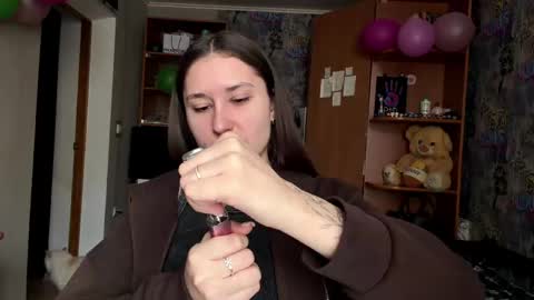 Poly online show from 03-18-26, 09:12