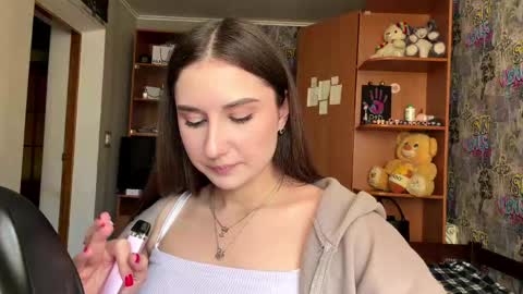 Poly online show from 04-14-26, 02:12